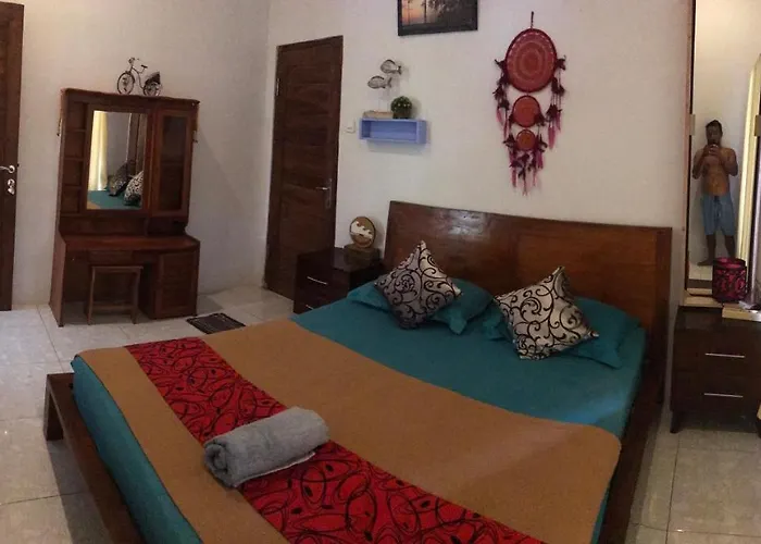 Guest house Medewi Secret Surfcamp 4*