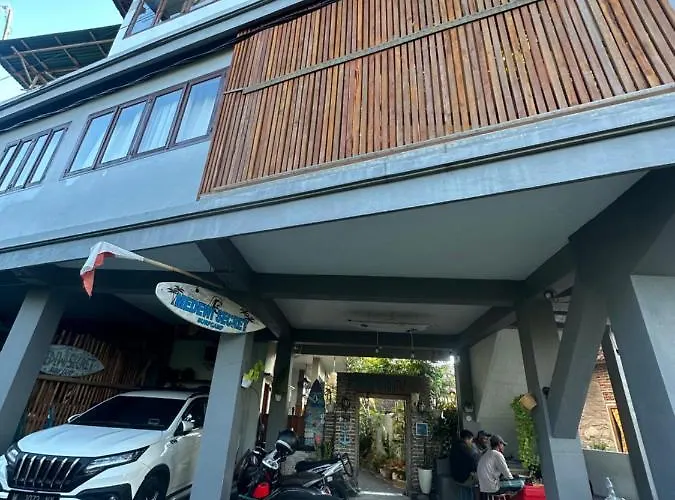 Medewi Secret Surfcamp Guest house 4*