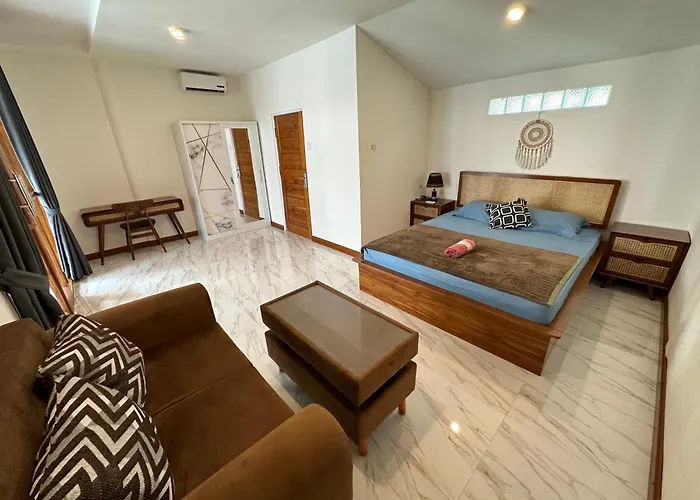 Medewi Secret Surfcamp Pulukan