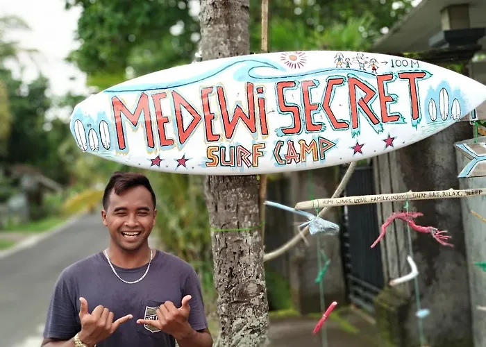 Medewi Secret Surfcamp 4* Pulukan